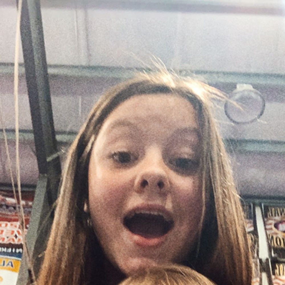 Meet your Posher, Raine